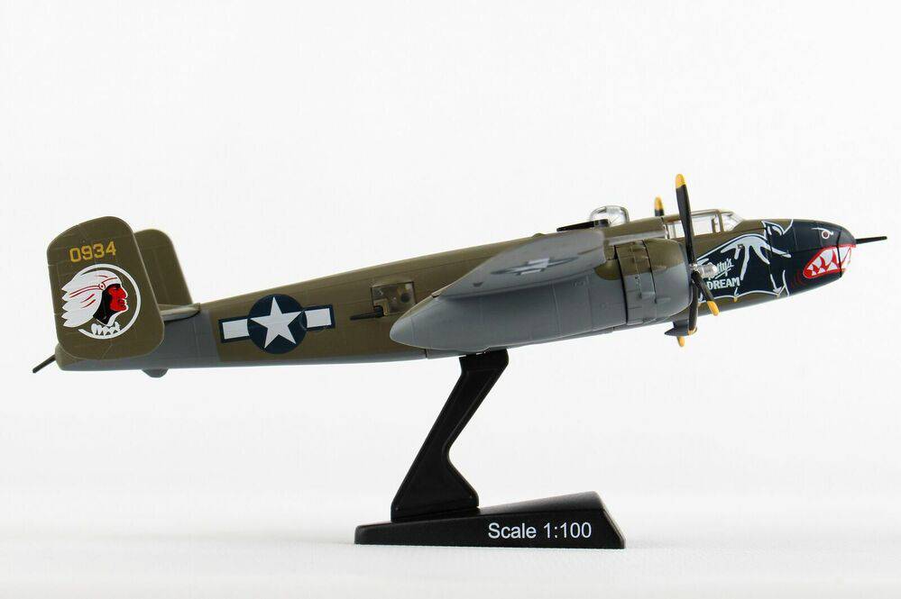 1/100 B-25J Mitchell ? Bettys Dreami