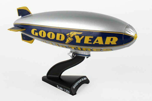 1/350 Goodyear Blimp