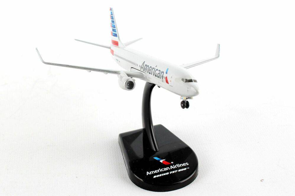 1/300 Boeing 737-800 American Airlines