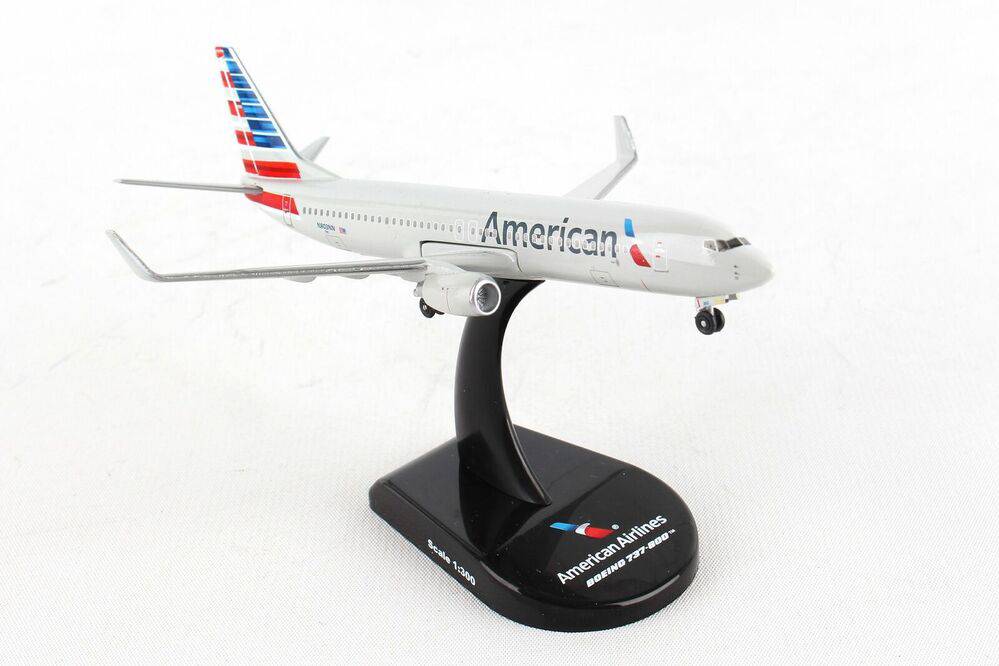 1/300 Boeing 737-800 American Airlines