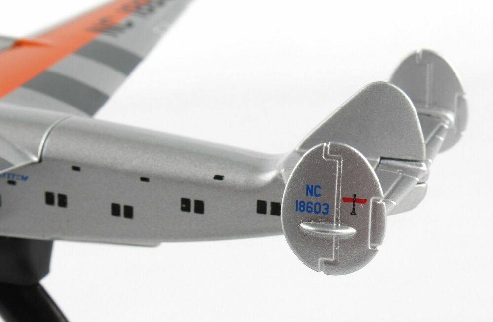 1/350 Boeing Clipper  Pan American World Airways NC18603  - Yankee Clipper -