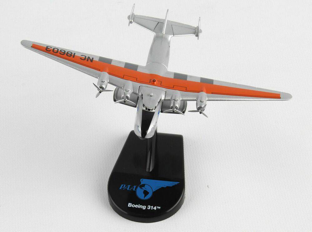 1/350 Boeing Clipper  Pan American World Airways NC18603  - Yankee Clipper -