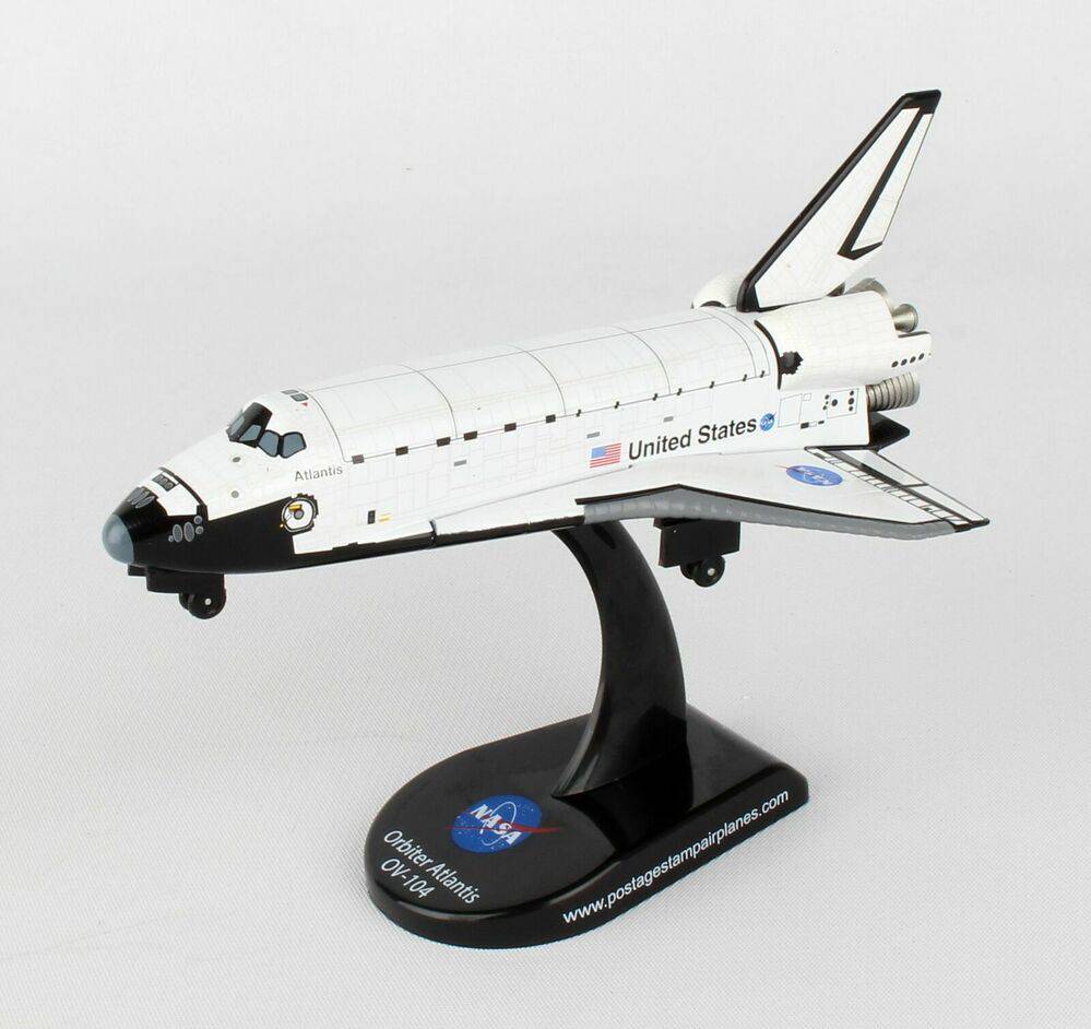 1/300 Space Shuttle Atlantis OV-104