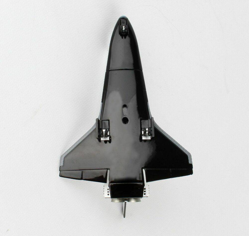 1/300 Space Shuttle Atlantis OV-104