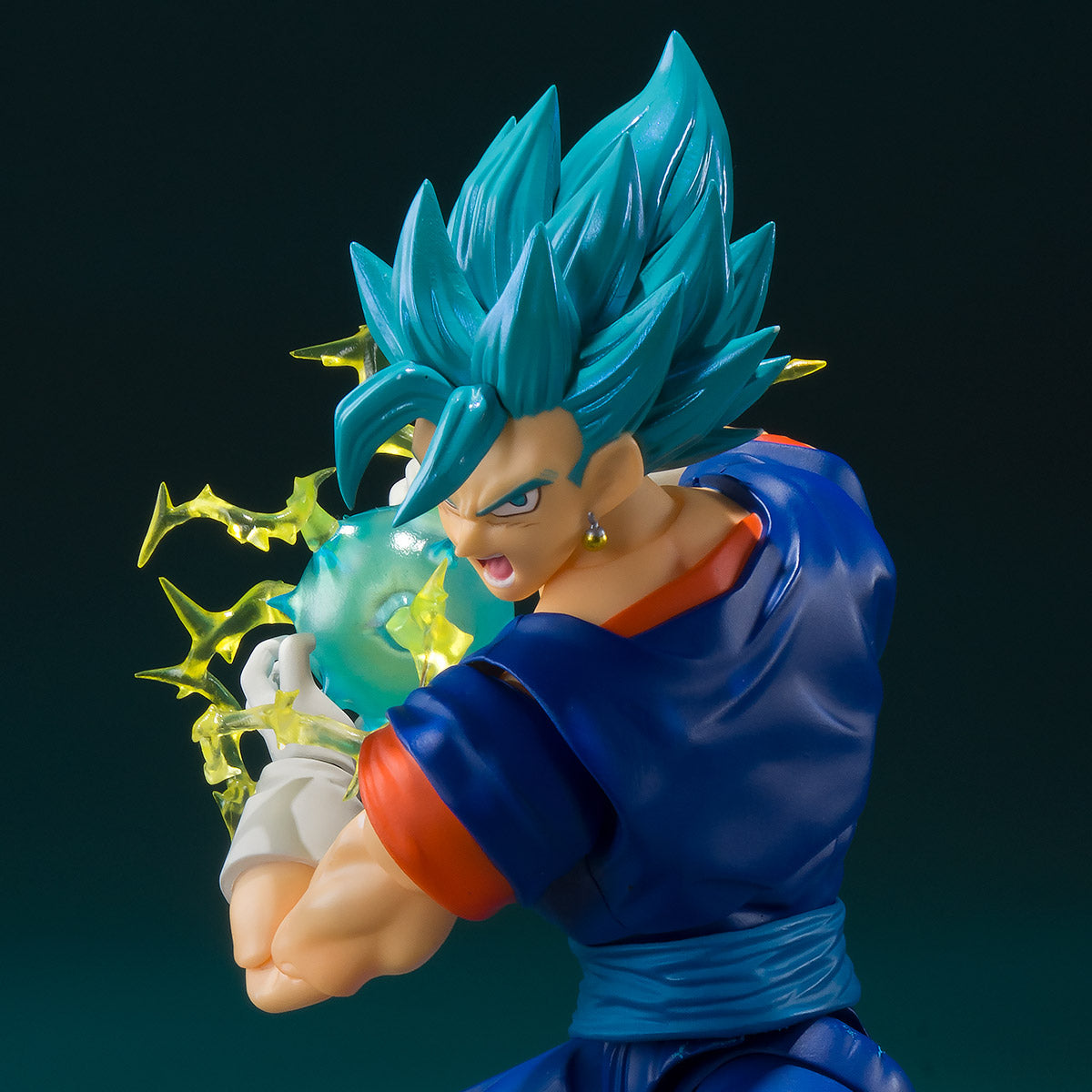 [LIMITED] S.H.Figuarts Super Saiyan God Super Saiyan Vegetto (EE)