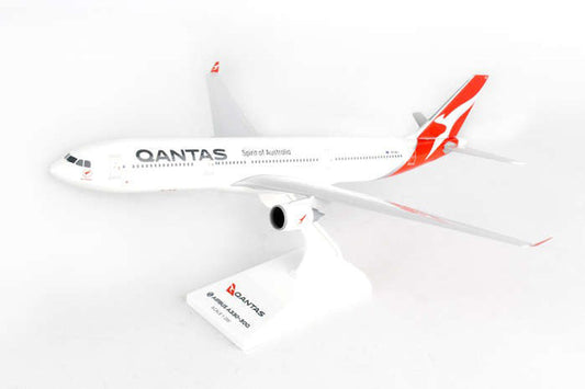 1/200 A330-300 Qantas New Livery w/wd st