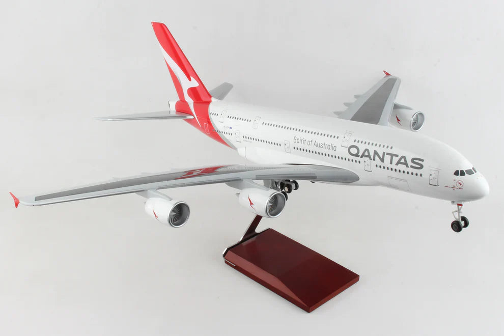 1/100 QANTAS A380 with Wooden Stand