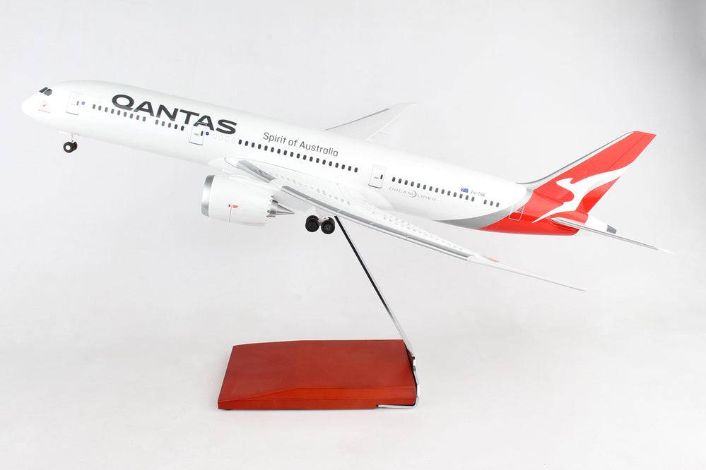 1/100 QANTAS B787-9 with Landing Gear and Wooden Stand