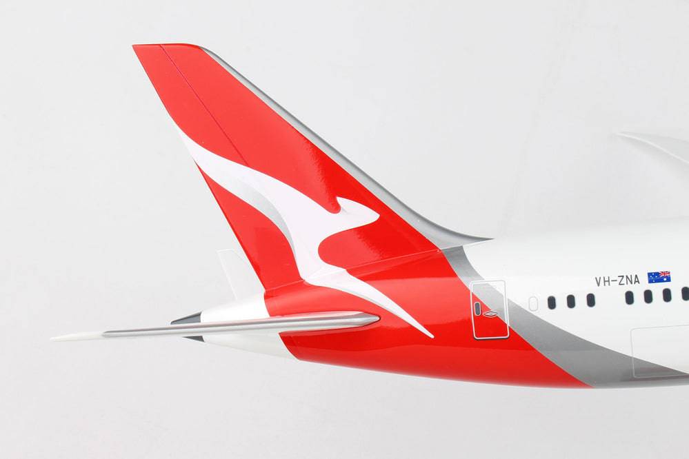 1/100 QANTAS B787-9 with Landing Gear and Wooden Stand