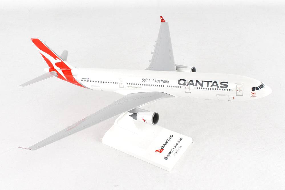 1/200 A330-300 Qantas New Livery