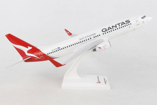 1/130 QANTAS B737-800 New Livery