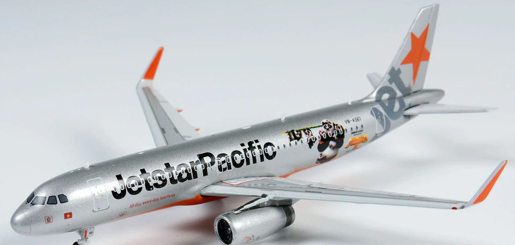 1/400 A320-200(s) Jetstar Pcf. KF Panda