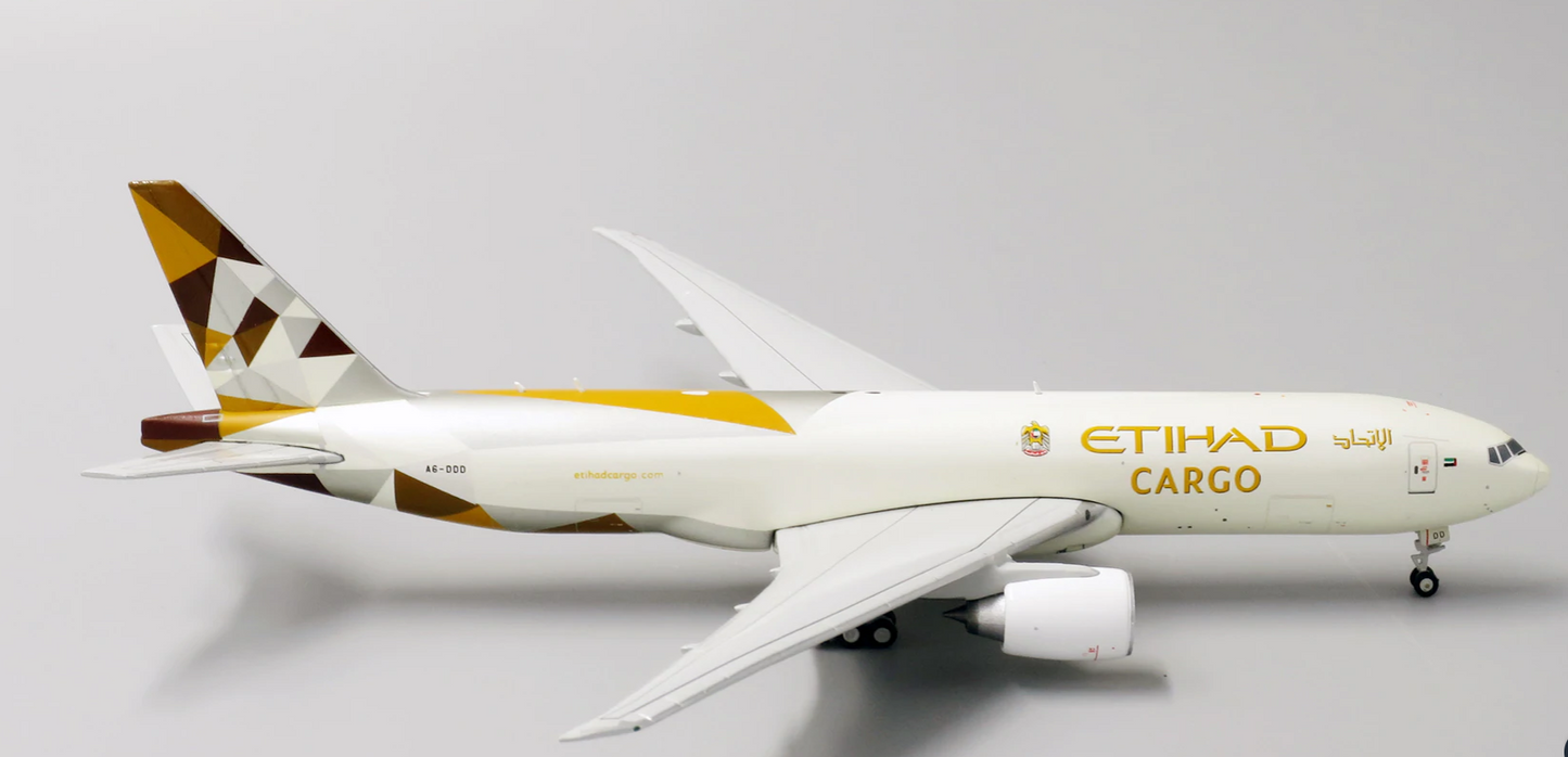 1/400 ETIHAD CARGO B777F A6-DDD W/ANTENNA