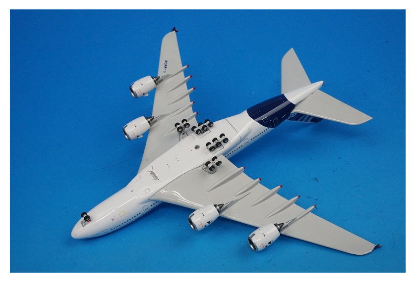 1/400 A380-800 Airbus Flying 350 engine