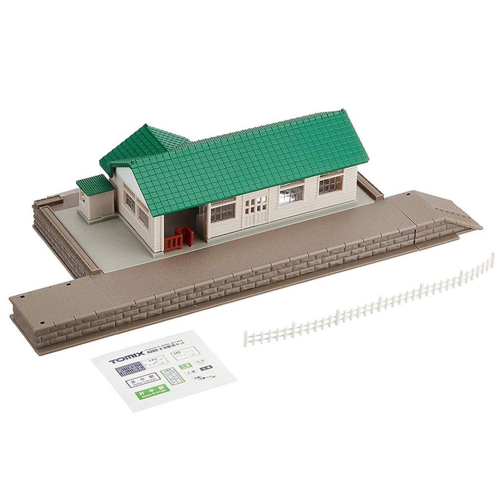 Wooden Station Building Set Green