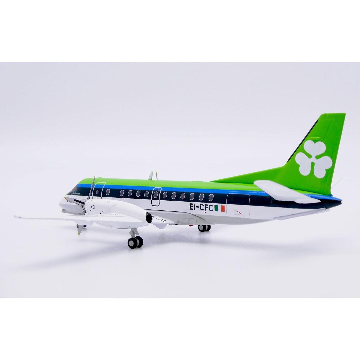 1/200 Aer Lingus Commuter Saab 340B Reg: EI-CFC with Stand
