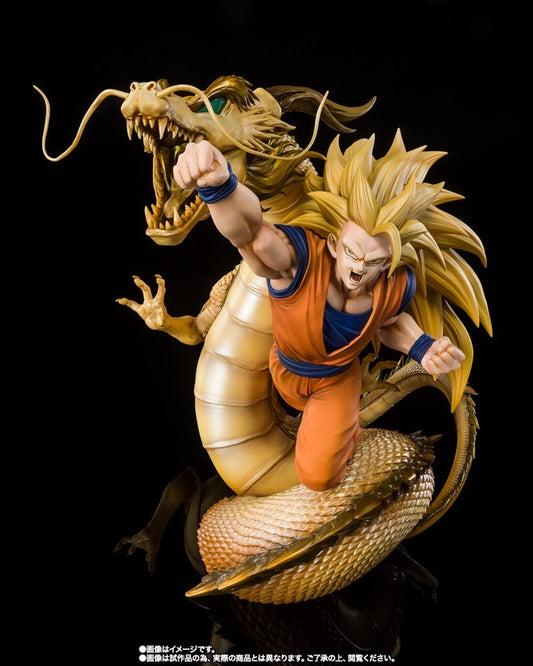 Figuarts ZERO [EXTRA BATTLE] SUPER SAIYAN 3 SON GOKU -Dragon fist explosion-