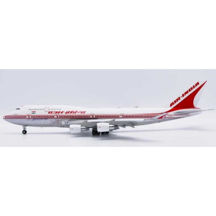 1/200 Air India Boeing 747-400 "Polished" Reg: VT-ESO with Stand