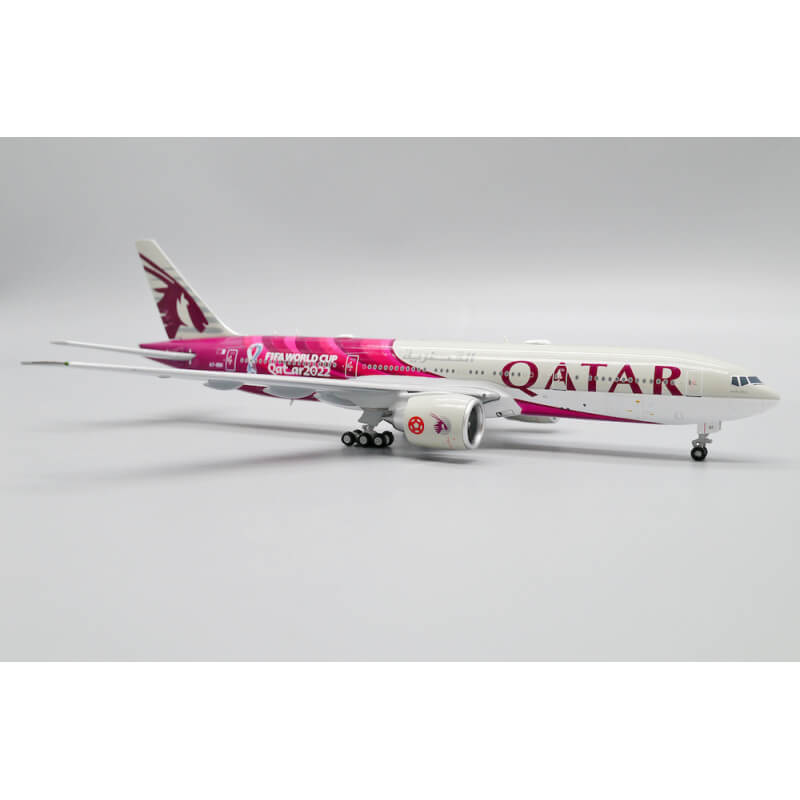 1/400 Qatar Airways B777-200LR A7-BBI  World Cup Livery?