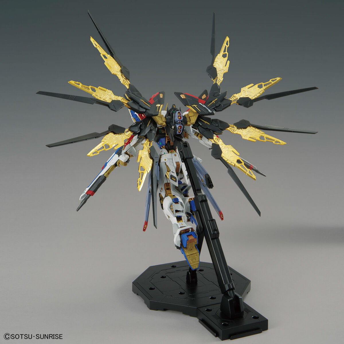 MGEX 1/100 STRIKE FREEDOM GUNDAM