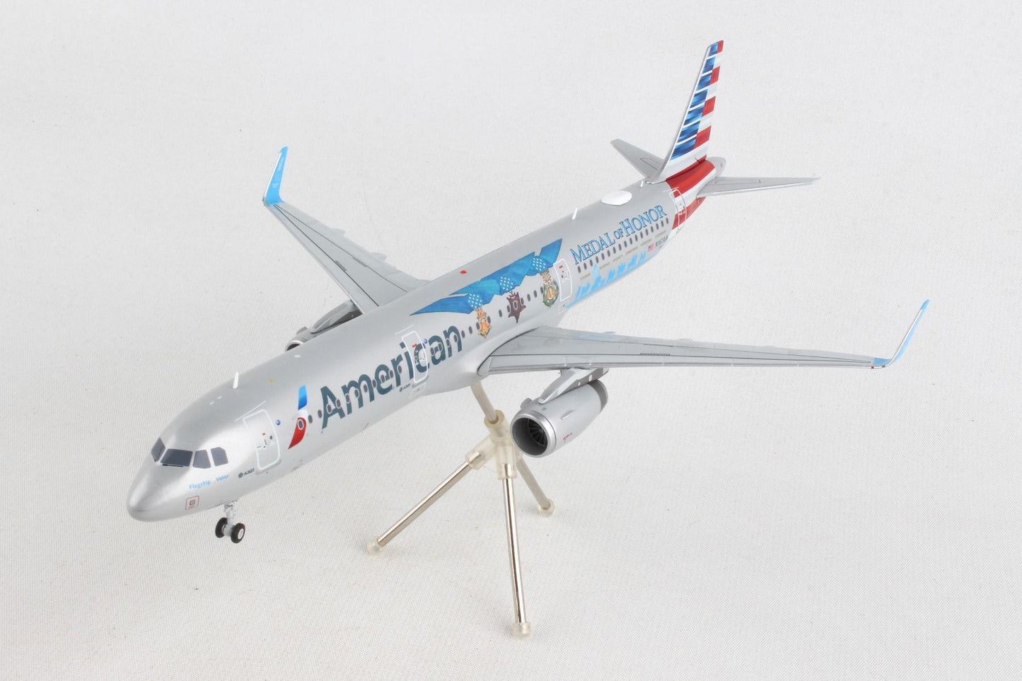 1/200 American Airlines A321 N167AN "Flagship Valor/Medal of Honor"