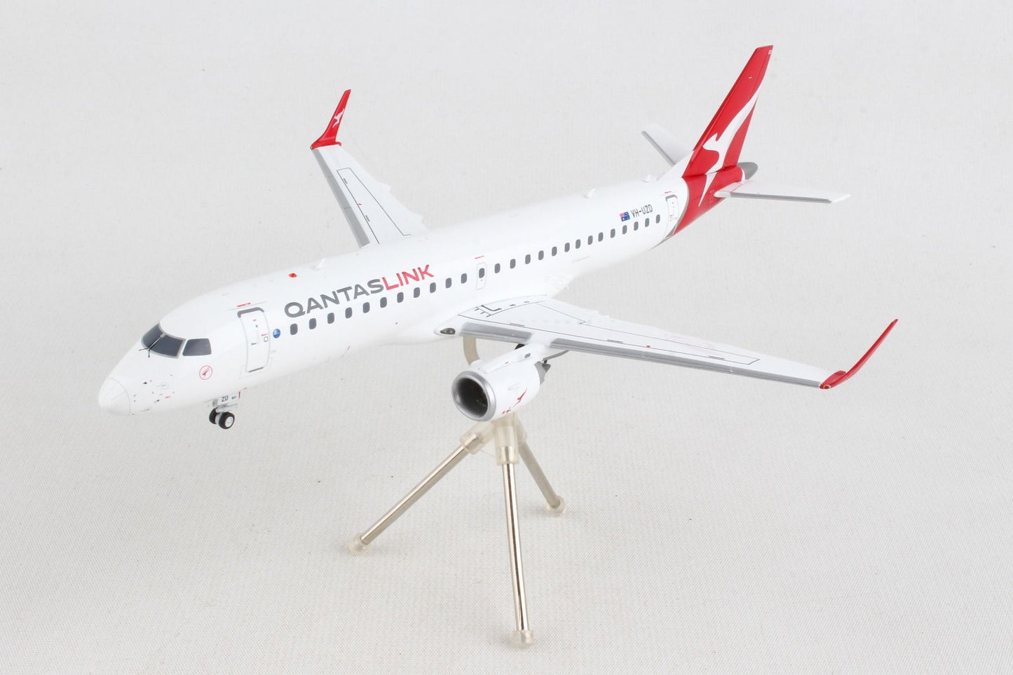 1/200 QantasLink Embraer 190AR VH-UZD