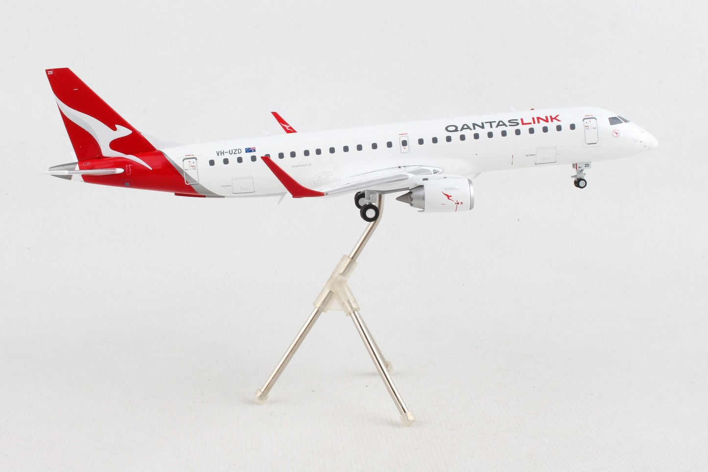 1/200 QantasLink Embraer 190AR VH-UZD