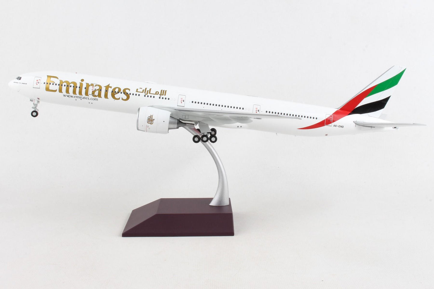 1/200 Emirates B777-300ER A6-END