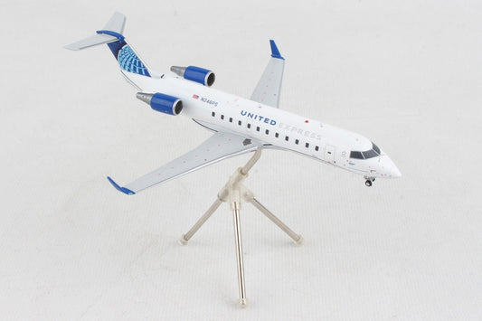 1/200 United Express CRJ200LR N246PS