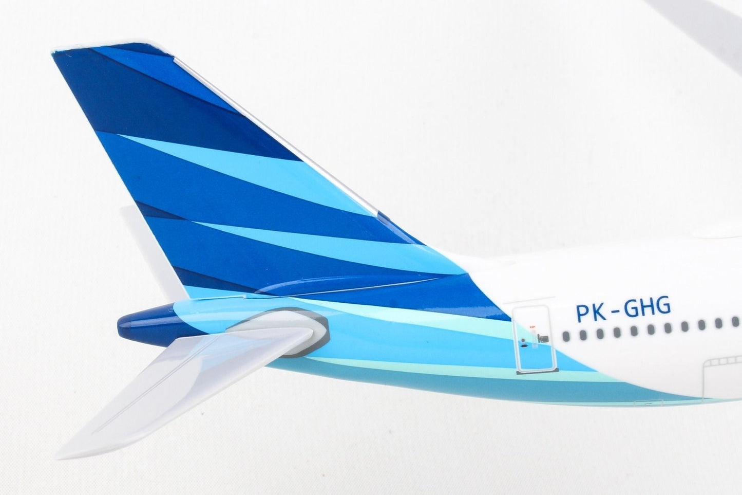 1/200 GARUDA INDONESIA A330-900NEO