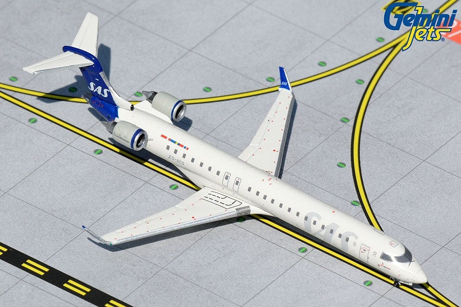 1/400 SAS CRJ900 ES-ACG