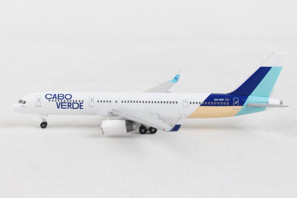 1/500 Cabo Verde Airlines Boeing 757-200 - Island of Sal Colours - D4-CCF  - Praia de Santa MariaIn