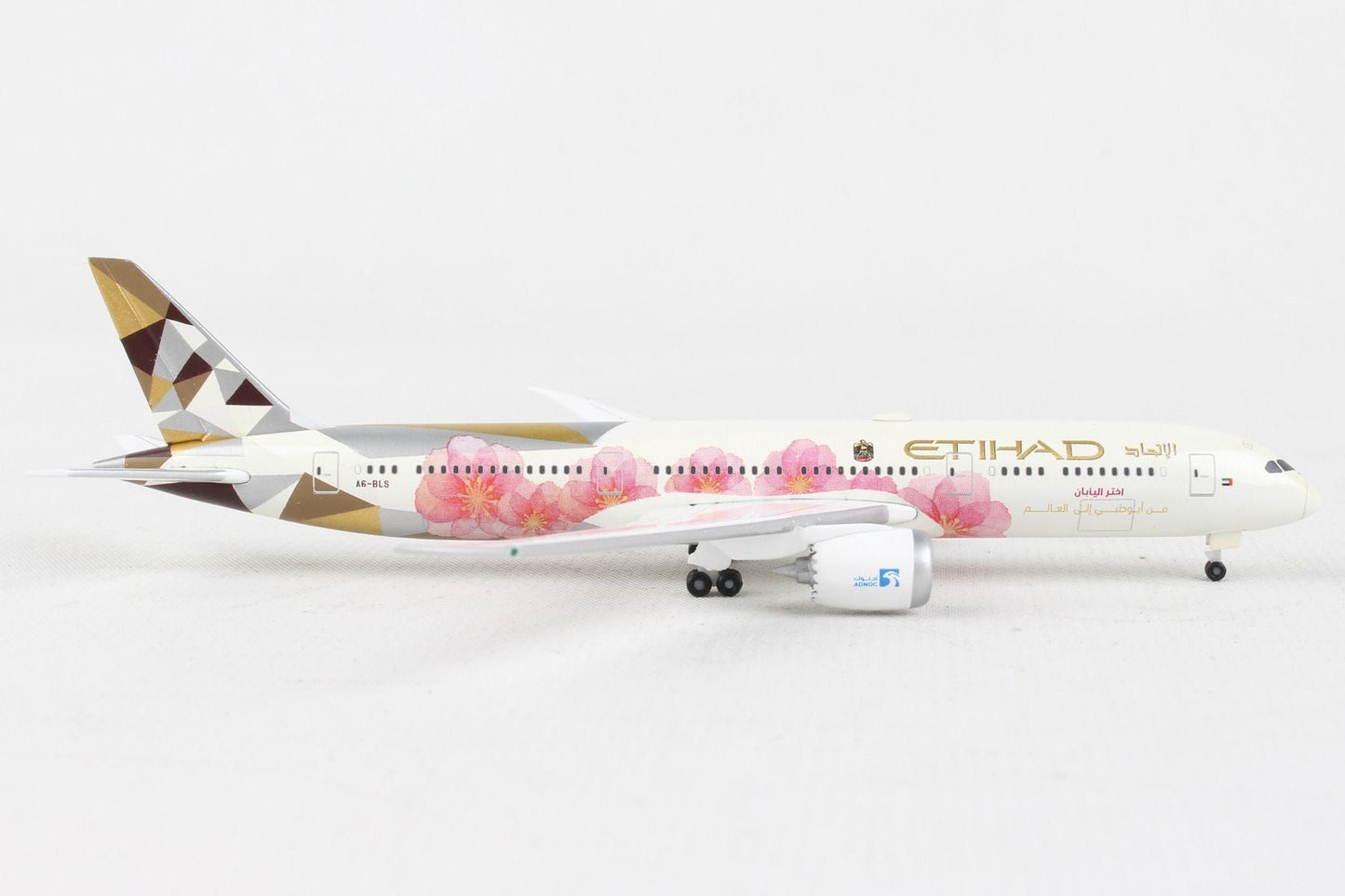 1/500 Etihad Airways Boeing 787-9 Dreamliner  - Choose Japan -