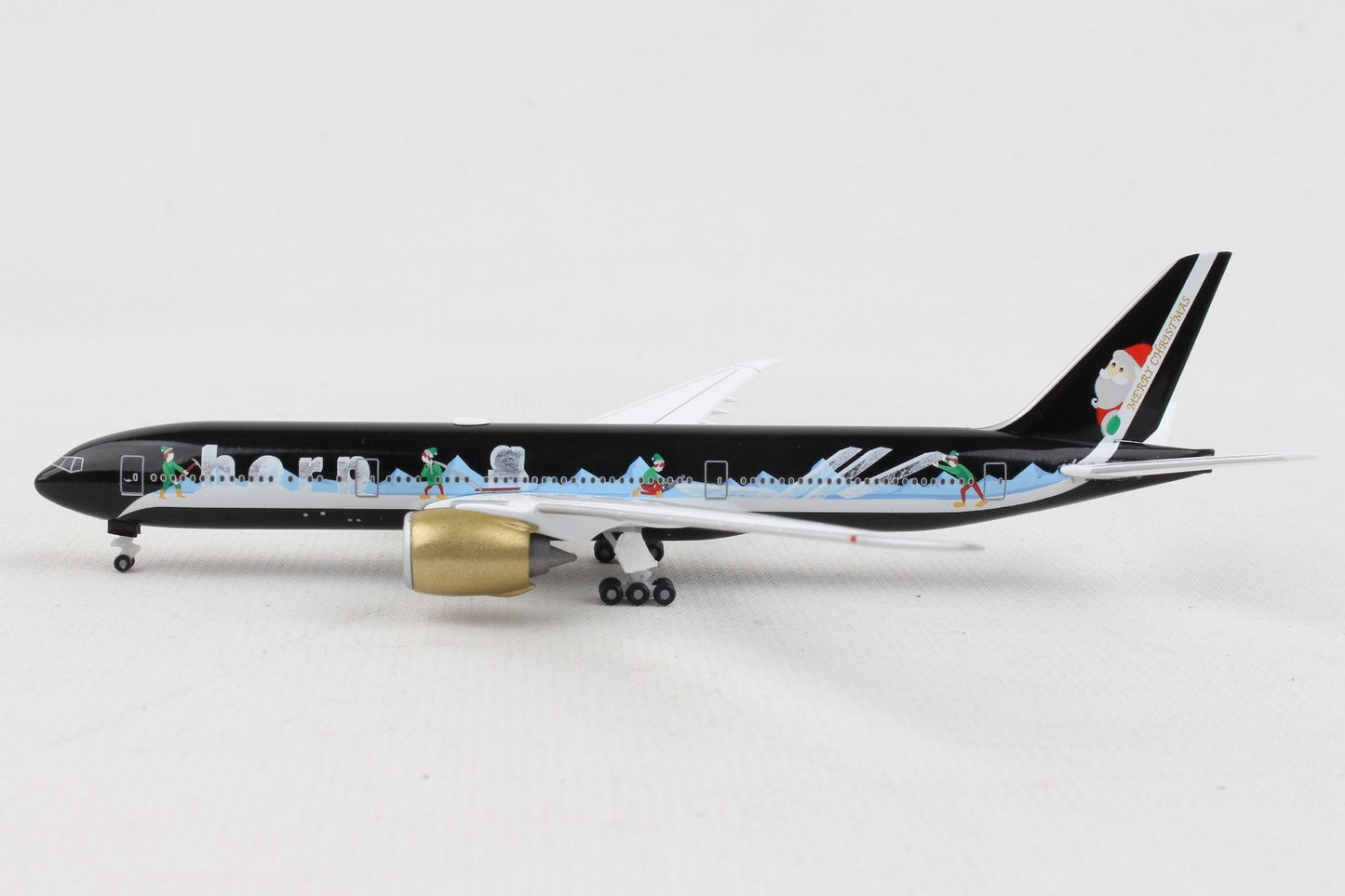 1/500 Christmas 2021 Boeing 777-8