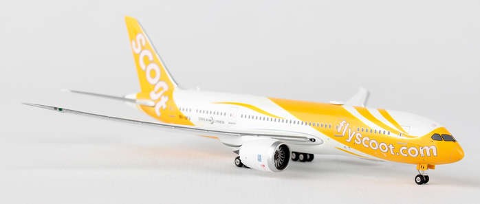 1/400 B787-8 Scoot #9V-OFA