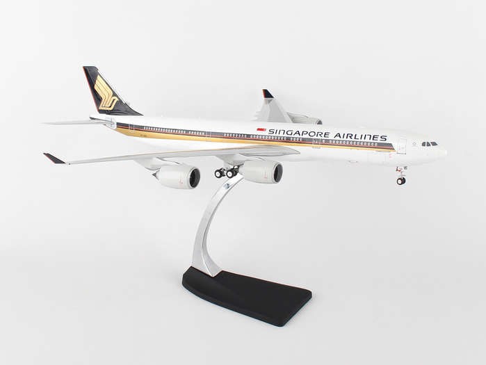 1/200 A340-500 Singapore Airlines 9V-SGE