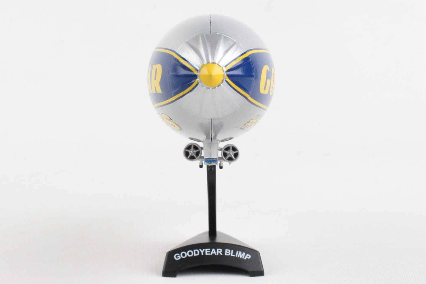 1/350 Goodyear Blimp