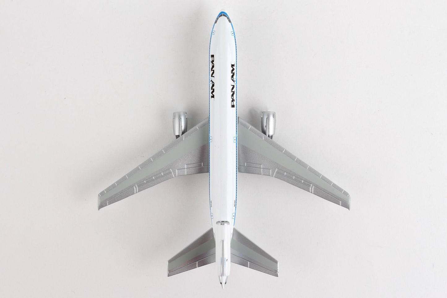 1/400 Pan Am DC-10