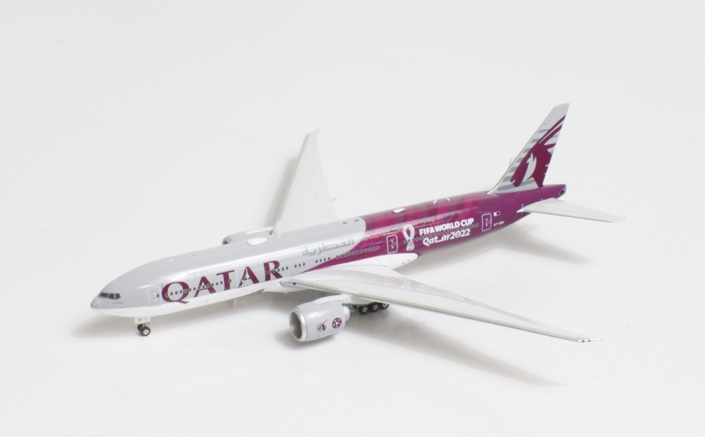 1/400 Qatar Airways B777200LR A7BBI  World Cup Livery?