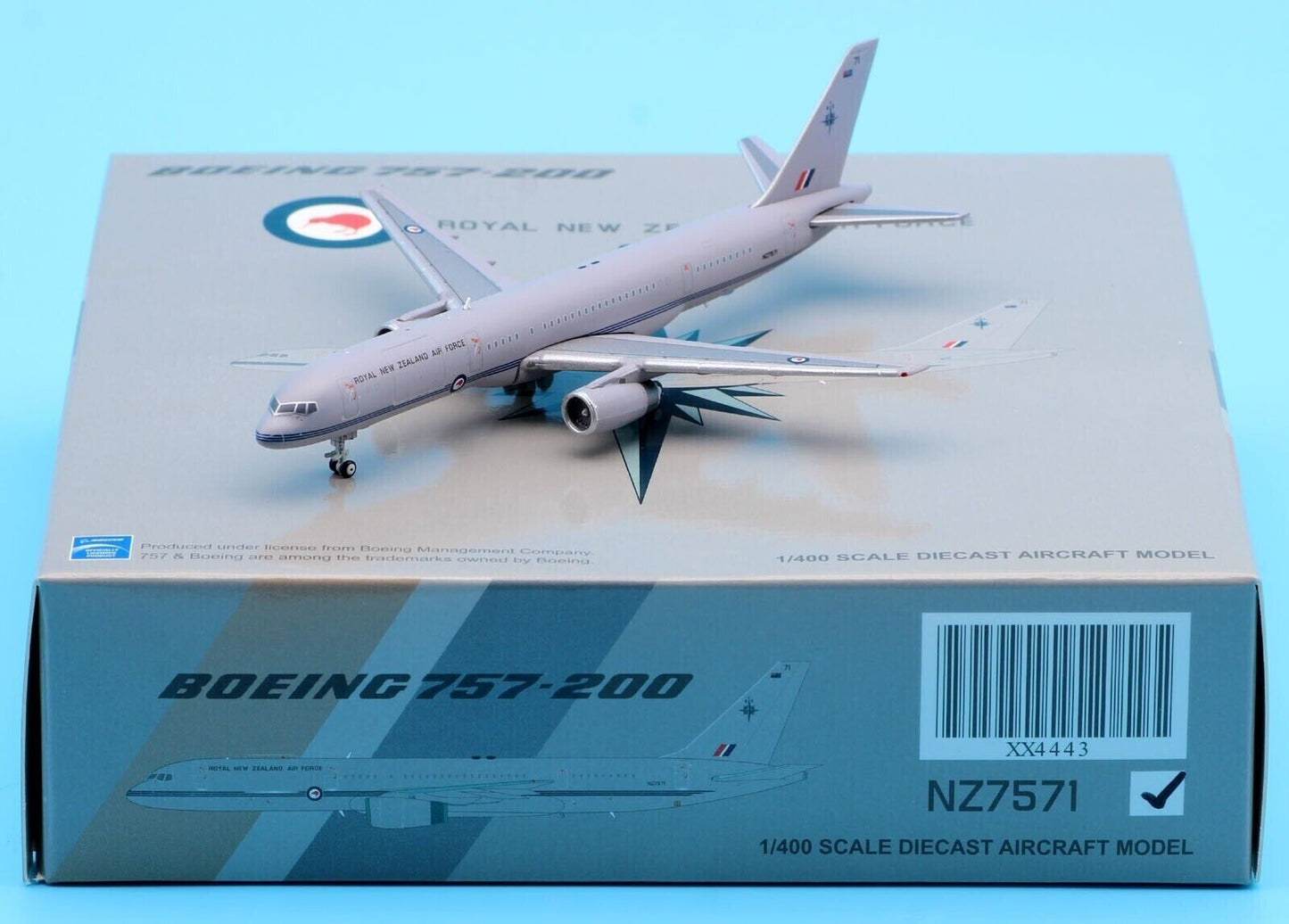 1/400 Royal New Zealand Air Force B757-200 NZ7571