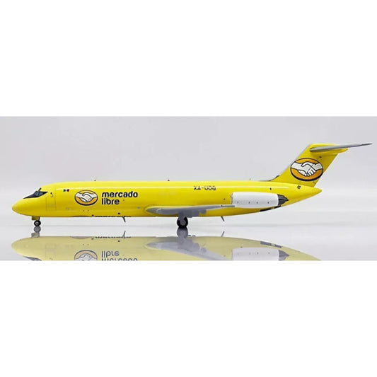 1/200 Mercado Libre McDonnell Douglas DC-9-30F Reg: XA-UOG with Stand