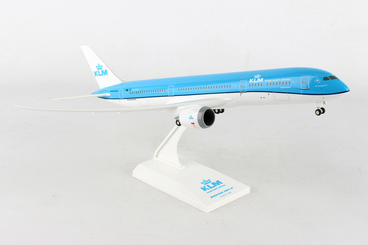 1/200 KLM B787-9 with Gear