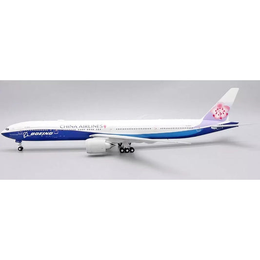 1/200 China Airlines Boeing 777-300ER "Dreamliner" Reg: B-18007 with Stand