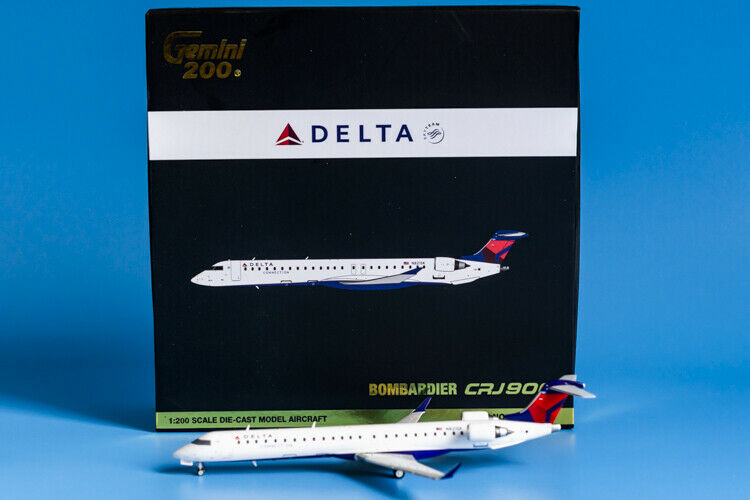 1/200 Delta Connection CRJ900 N821SK