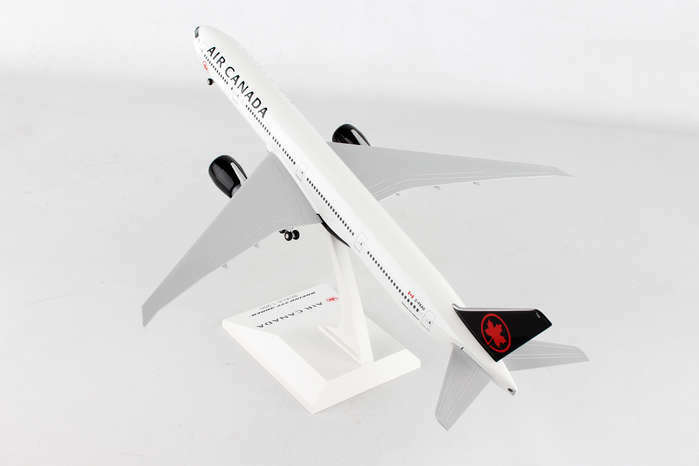 1/200 AIR CANADA B777-300 w/Gear New Livery