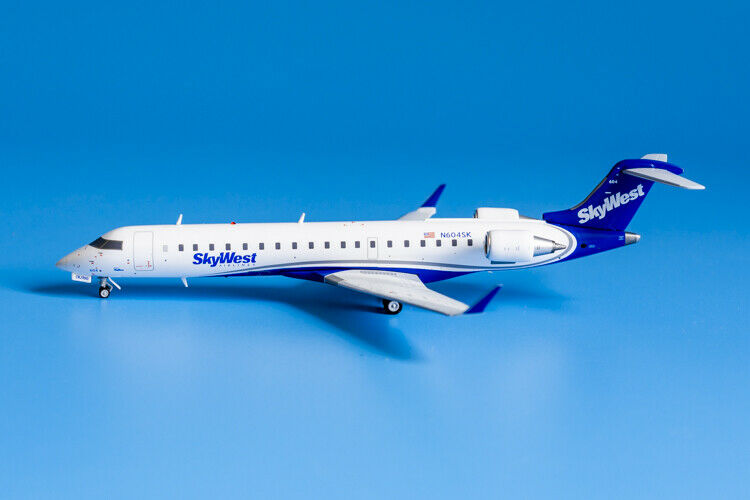 1/200 SkyWest Airlines CRJ700 N604SK