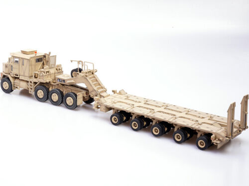 1/72  M1070 Heavy Equipment Transporter -Desert color