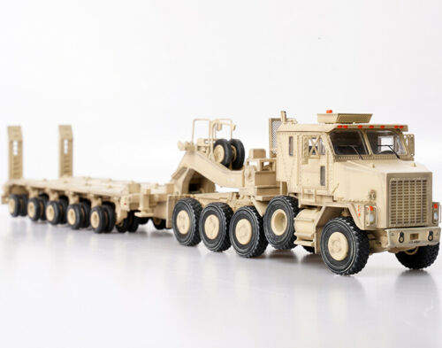 1/72  M1070 Heavy Equipment Transporter -Desert color