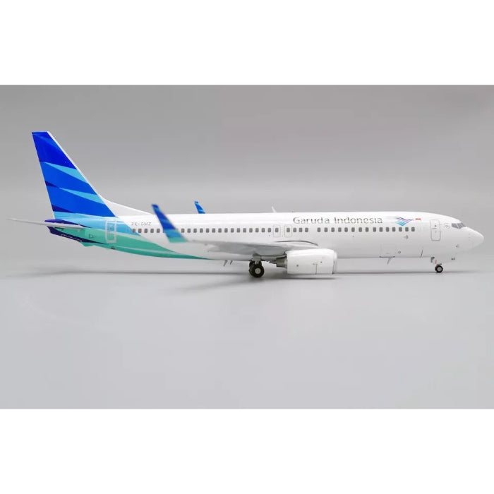 1/200 Garuda Indonesia Boeing 737-800 "75 Indonesia Maju" Reg: PK-GMZ with Stand