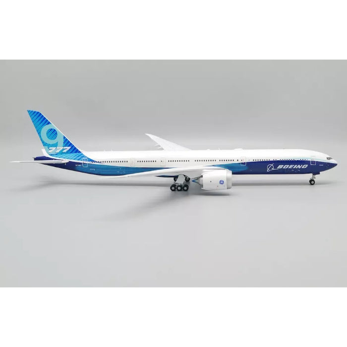 1/200 Boeing House Color 777-9X Reg: N779XX with Stand